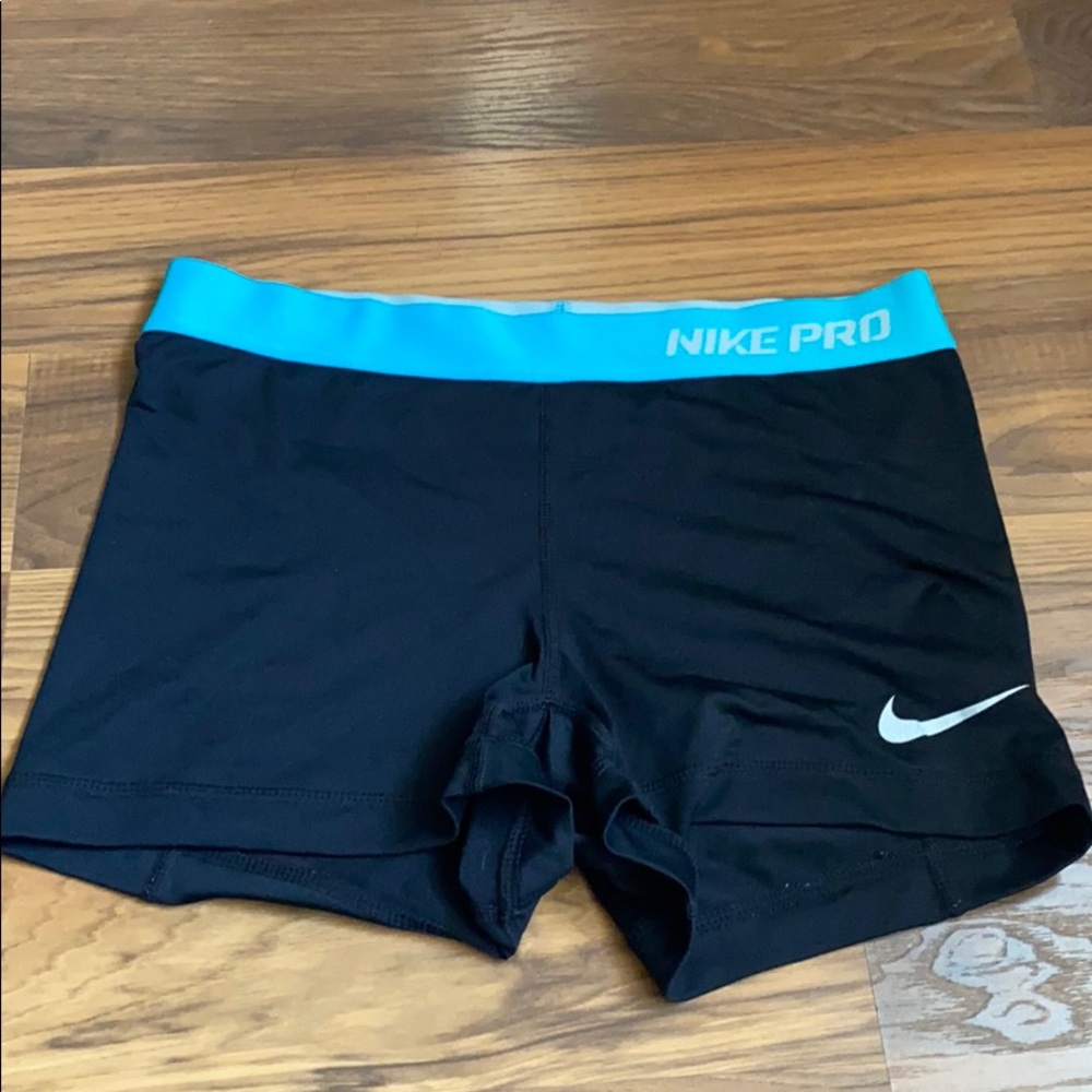 Nike pro